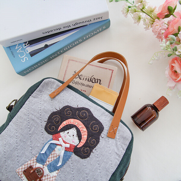 [바이핸즈] 퀼트패키지 가방 - 뽀글소녀 토트백