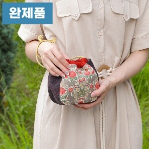 [바이핸즈] 퀼트완제품 소품 - 올드로즈 스트링 파우치 (개)