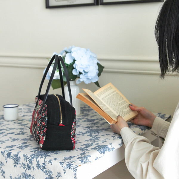 [바이핸즈] 퀼트패키지 가방 - 앤틱플라워 토트백