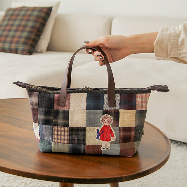 [바이핸즈] 퀼트패키지 가방 - 감성체크 토트백