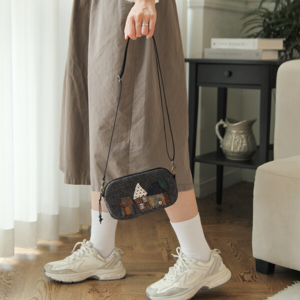 [바이핸즈] 퀼트패키지 가방 - 하우스 울체크 파우치겸 미니가방