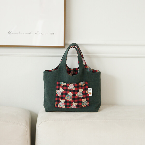 [바이핸즈] 퀼트패키지 가방 - 베어체크 리버서블 에코백