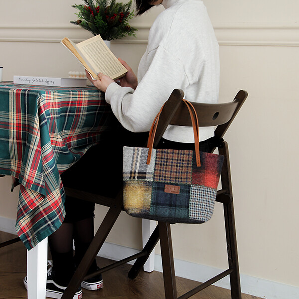 [바이핸즈] 퀼트패키지 가방 - 울체크 핸드메이드 토트백