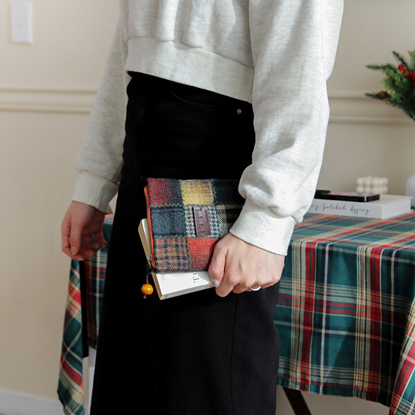 [바이핸즈] 퀼트패키지 가방 - 울체크 핸드메이드 파우치겸 핸폰가방