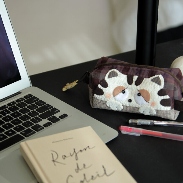 [바이핸즈] 퀼트패키지 소품 - 졸립다옹 파우치 (와인)