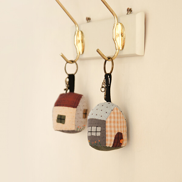 [바이핸즈] 퀼트패키지 소품 - 하우스 퀼트키링 2개 세트