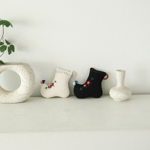 [바이핸즈] 퀼트패키지 소품 - 깔롱 버선 키링 (2개 세트) (개)