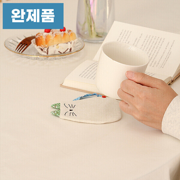 [바이핸즈] 퀼트완제품 소품 - 야옹이 티매트 (3개 세트)