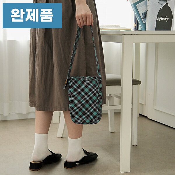 [바이핸즈] 퀼트완제품 가방 - 홀리하비 핸폰가방